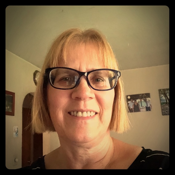 Meet your Posher, Carol - Picture 5 of 7